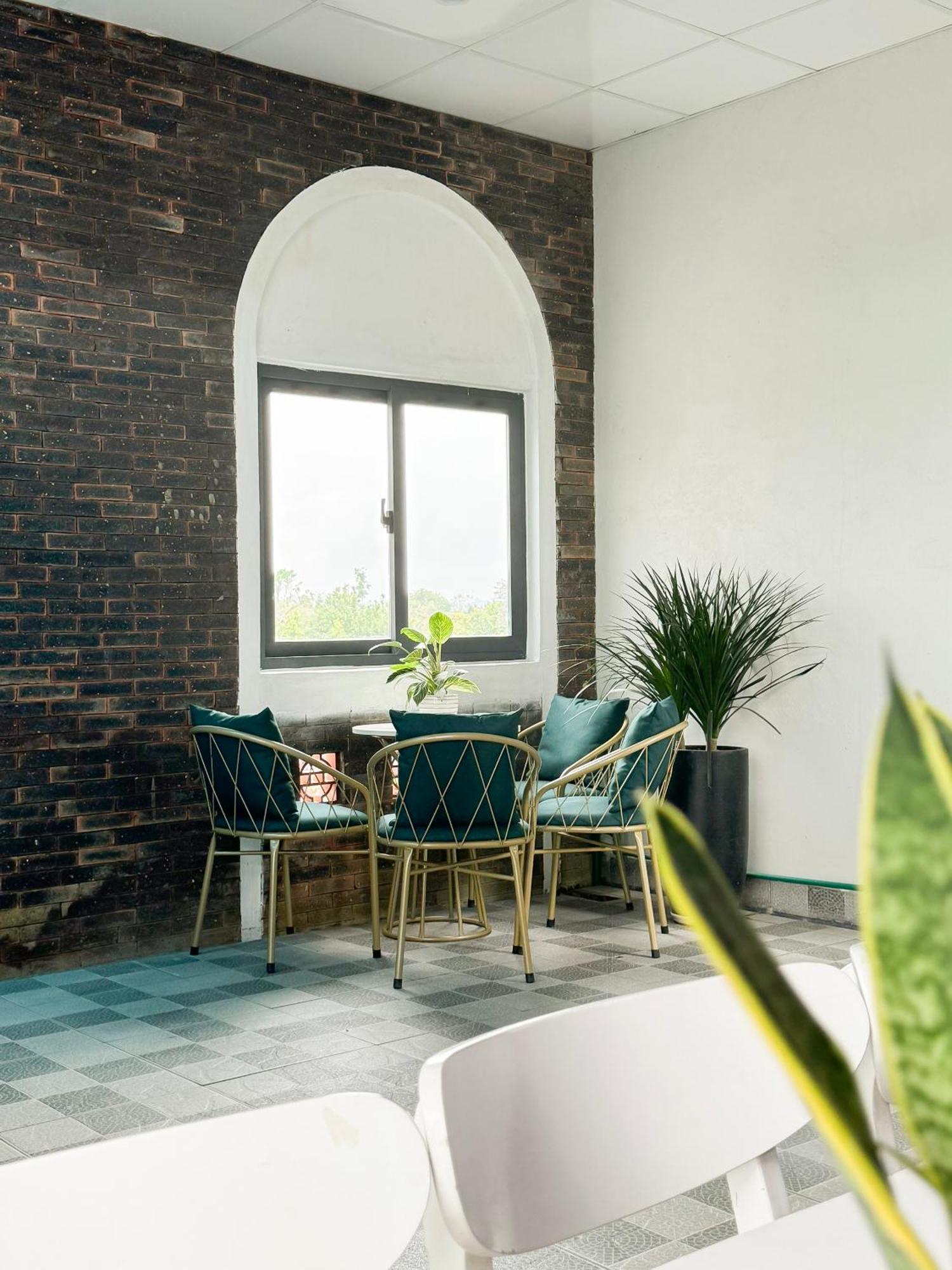 Plumeria Homestay Thon Kim Long Екстер'єр фото